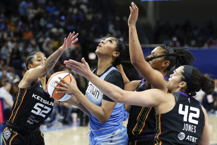 Chicago Sky home debut: sights and sounds from Wintrust Arena