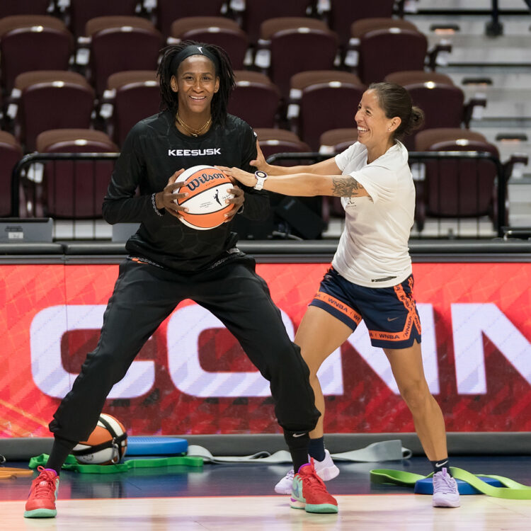 Meet the WNBA athletic trainers and other sideline superheroes