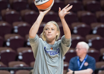 Indiana Fever add more shooting in trade for Sophie Cunningham