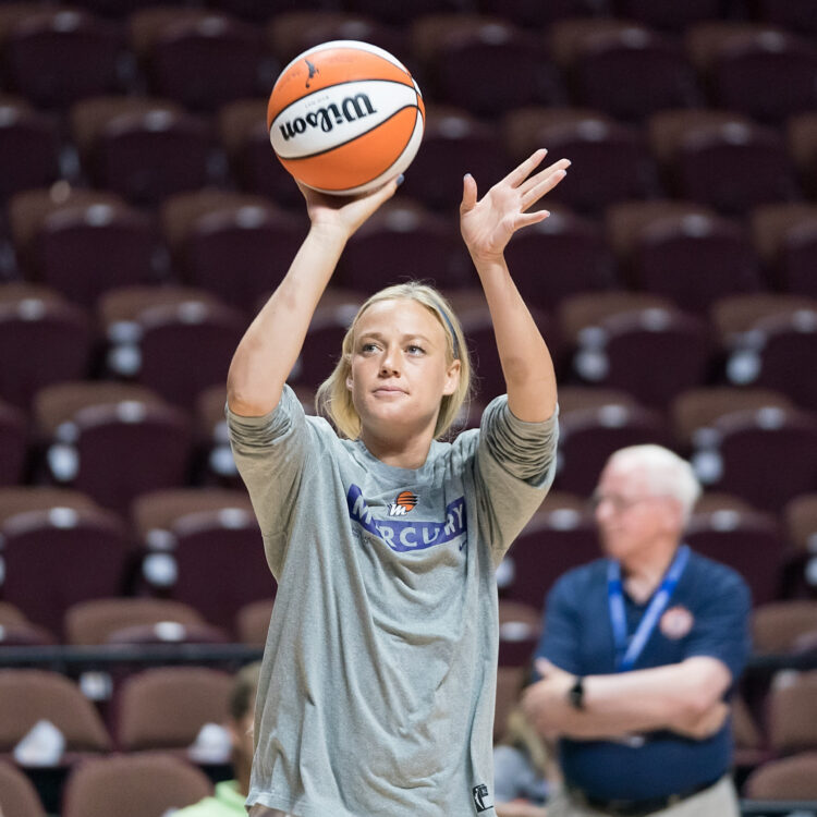 Indiana Fever add more shooting in trade for Sophie Cunningham
