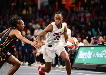 The Dream fall to the Fever 81-76 › THE PEACH REVIEW®