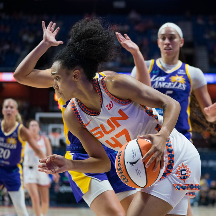 WNBA Notes: Leïla Lacan debuts, Steph White confuses