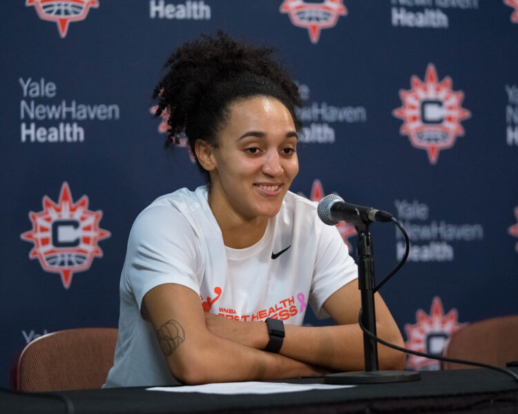 Leïla Lacan has arrived in Connecticut