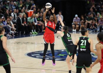 How Chelsea Gray is living up to her 'Point Gawd' nickname