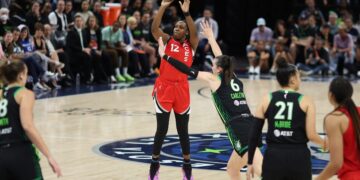 How Chelsea Gray is living up to her 'Point Gawd' nickname